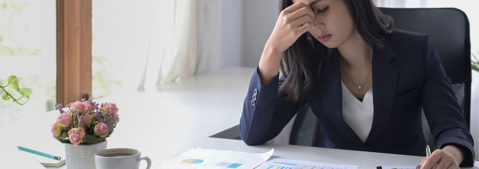 Learn to understand the your bodily signals. Know all about the signs that you need probiotics in your daily routine.